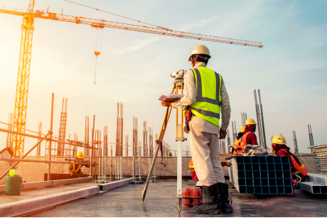 10 лучших профессиональных инструментов для строителей в 2024 году